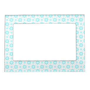 White and turquoise delicate daisy, dots pattern  magnetic frame