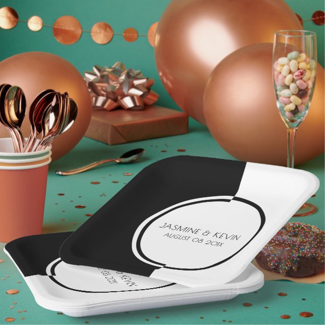 White & Black Modern Geometric Design Paper Plates (Multi)