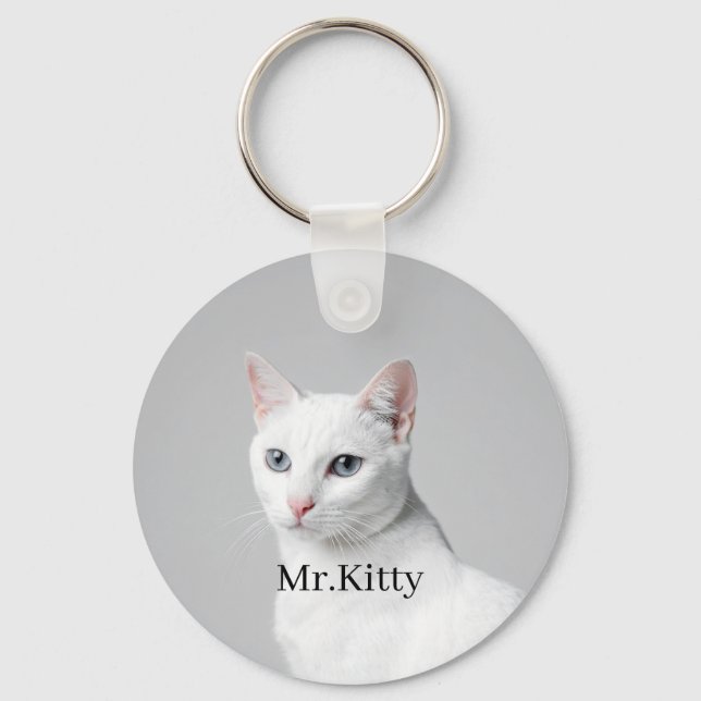 White Cat Custom Pet Name – Editable Cute Portrait Keychain (Front)