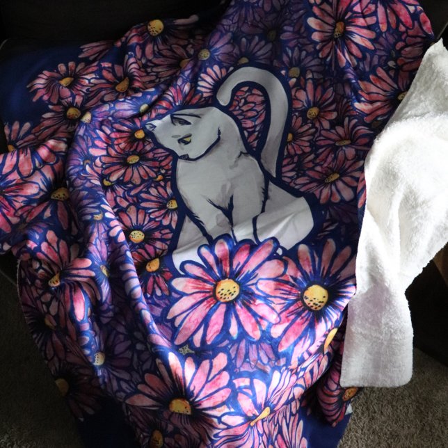 White Cat Mauve Daisies                           Sherpa Blanket (Creator Uploaded)