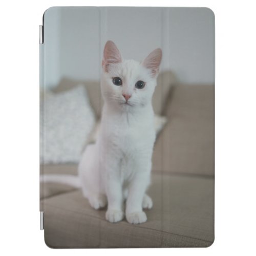 White cat  Zazzle_Growshop iPad Air Cover