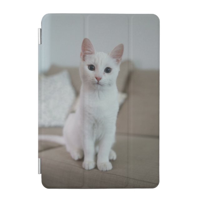 White cat | Zazzle_Growshop. iPad Mini Cover (Front)