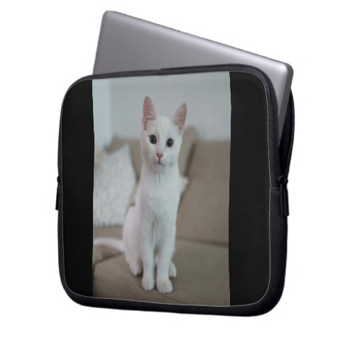 White cat  Zazzle_Growshop Laptop Sleeve