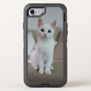 White cat   Zazzle_Growshop. OtterBox Defender iPhone SE/8/7 Case