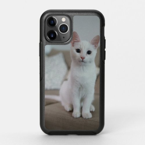 White cat  Zazzle_Growshop OtterBox Symmetry iPhone 11 Pro Case