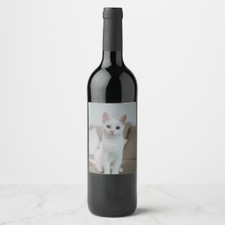 White cat | Zazzle_Growshop. Wine Label