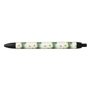 white cats pen
