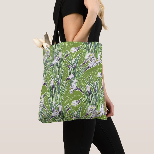 White Crocuses Garden Flowers Botanic Floral Green Tote Bag (Close Up)