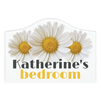 White Daisies Bedroom Name Sign