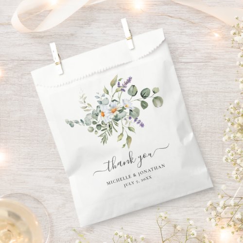 White Daisies Wedding Gift Favor Bag