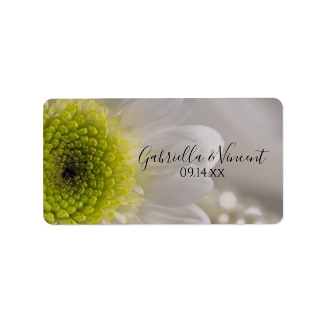 White Daisy and Pearls Wedding Favor Tag (Front)