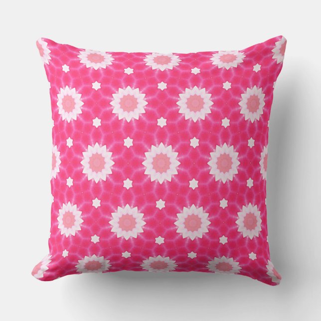 White daisy and stars over pink background pattern throw pillow (Front)