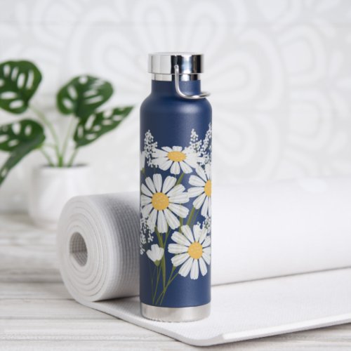 White Daisy Flowers Bouquet Water Bottle