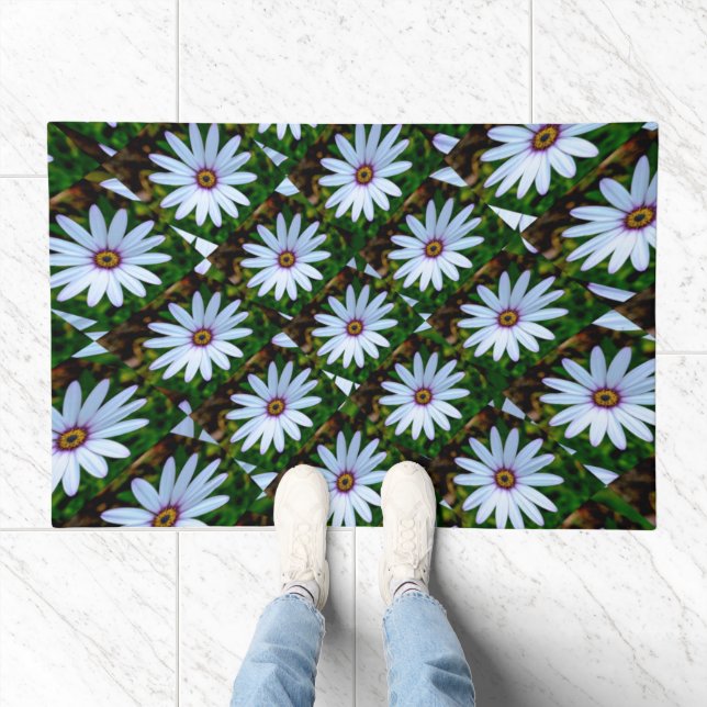 White Daisy Pattern Doormat (Indoor)