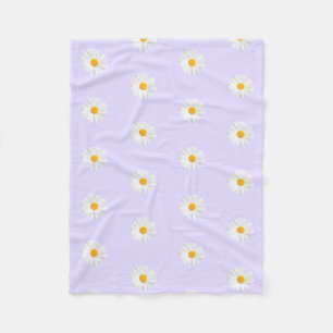 white daisy pattern fleece blanket