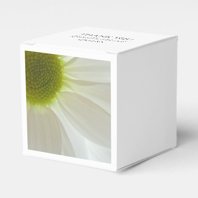 White Daisy Petals Wedding Favor Boxes (Front Side)