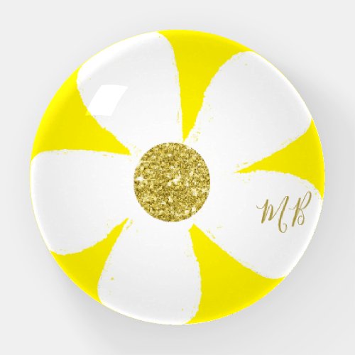 White Daisy Simple Yellow Gold Monogram Paperweight
