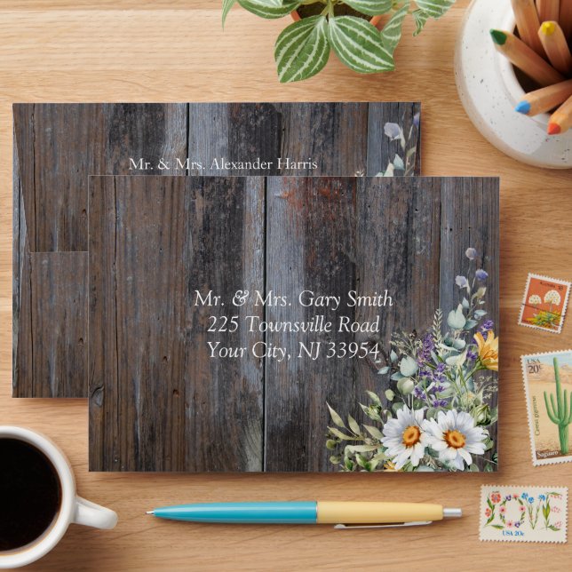 White Daisy Wedding Envelope (Desk)
