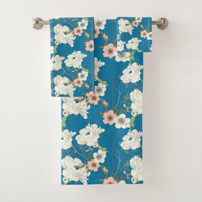 White Floral Garden Pattern Bath Towel Set (Insitu)