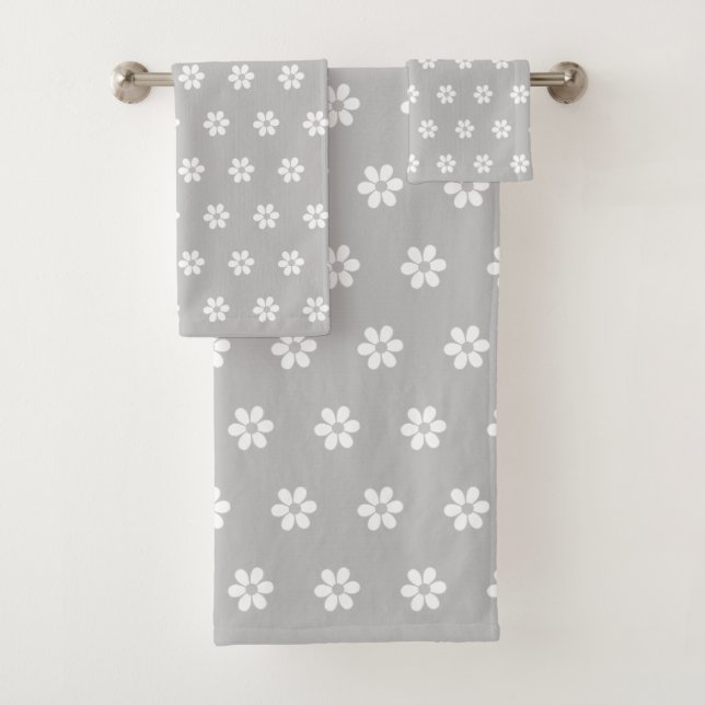White Flower Pattern on Light Silver Gray Bath Towel Set (Insitu)