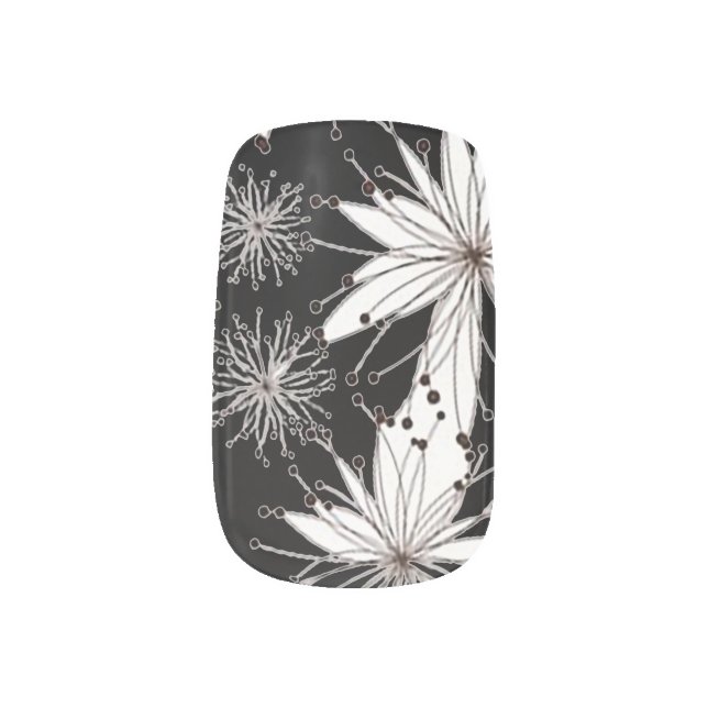 White Flower Starburst Nail Art (Left Thumb)