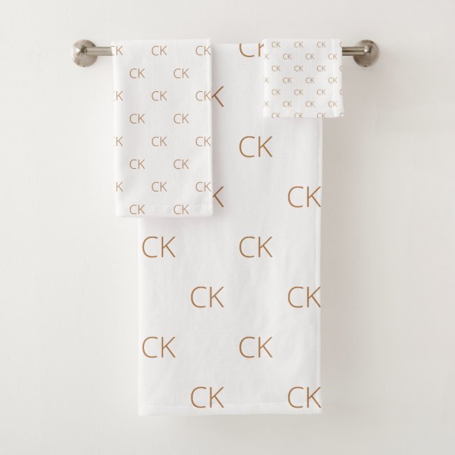 White gold monogram initials modern elegant bath towel set (Insitu)