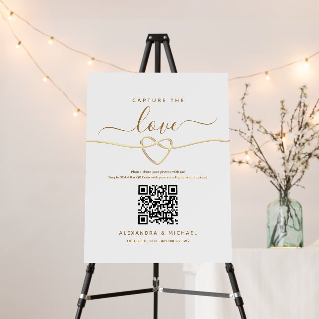 White Gold Rope Heart Capture the Love Foam Board (In Situ (Stand))