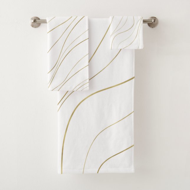 White & Gold Wavy Lines Modern Glam Bath Towel Set (Insitu)