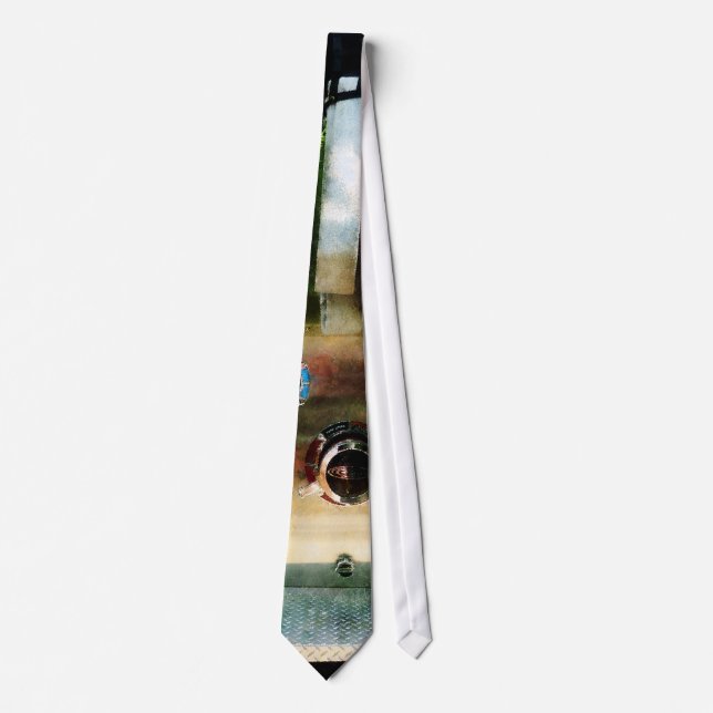 White Hose and Nozzles Tie (Front)