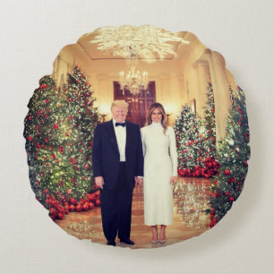White House Christmas President Donald Trump  Round Pillow