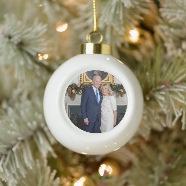 White House Christmas President Joe Biden Photo Ceramic Ball Christmas Ornament (Tree)