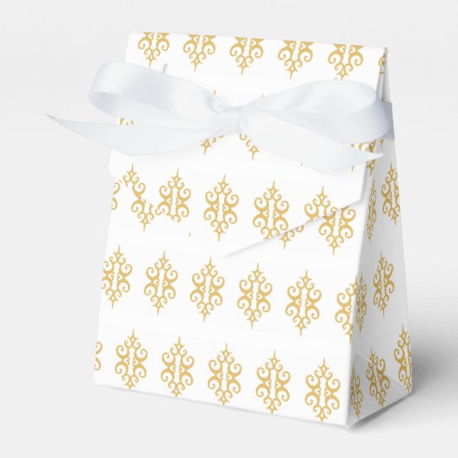 White Lace Favor Box (Front Side)