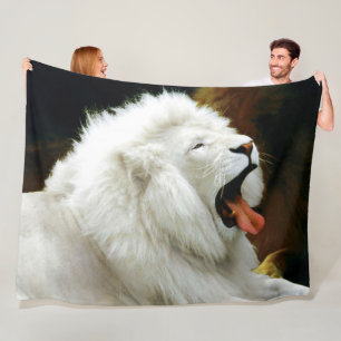 WHITE LION FLEECE BLANKET