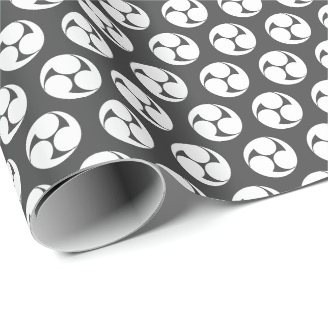 White mitsudomoe pattern traditional japanese wrapping paper (Roll Corner)