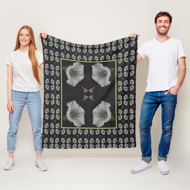 White Morning Glory Flower Abstract Pattern    Fleece Blanket (In Situ)