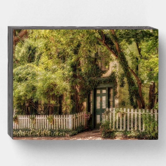 White Picket Fence Wooden Box Sign (Front Horizontal)