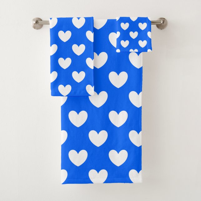 White polka hearts on blue bath towel set (Insitu)