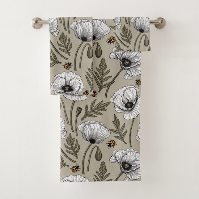 White poppies and ladybugs bath towel set (Insitu)