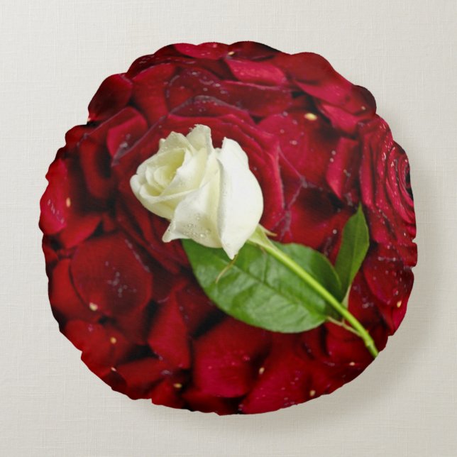 White Rose On Red Petals Round Pillow (Front)