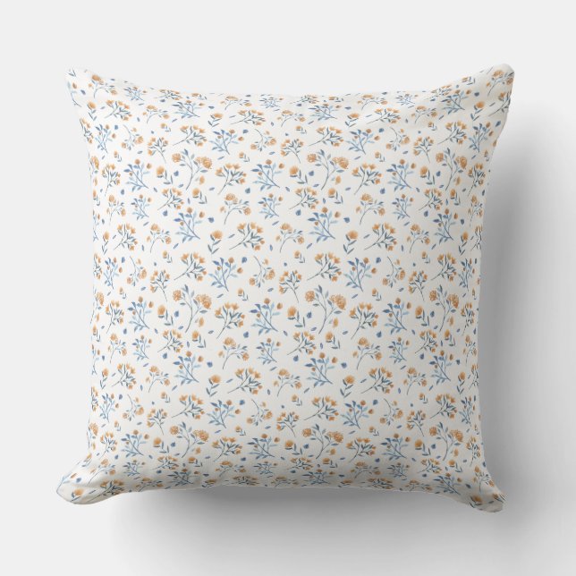 White Simple Boho Wildflower Pattern   Throw Pillow (Front)