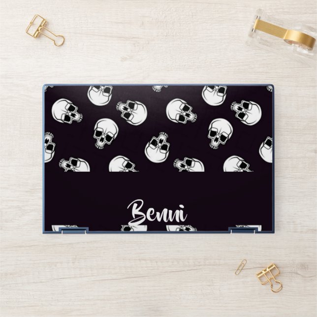 White skulls on purple pattern HP laptop skin (Desk)