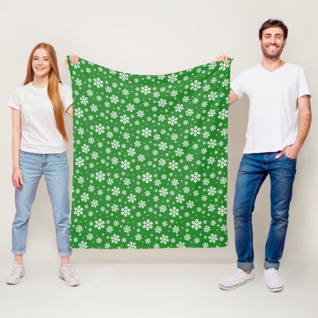 White Snowflakes on green Winter Pattern Fleece Blanket (In Situ)