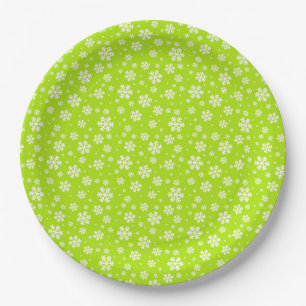 White Snowflakes on Green Winter Pattern Paper Plates