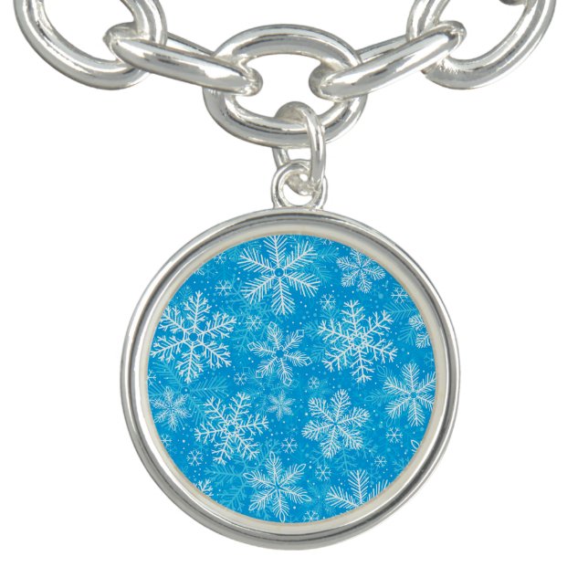 White snowflakes pattern bracelet (Design)