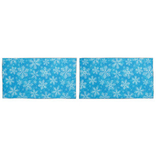 White snowflakes pattern pillow case