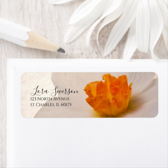 White Spring Daffodil Return Address Label (Insitu)