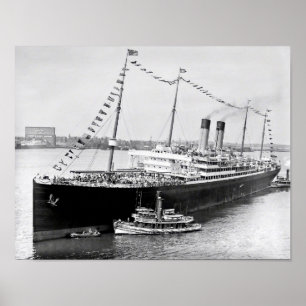 White Star Liner in New York Harbor Poster