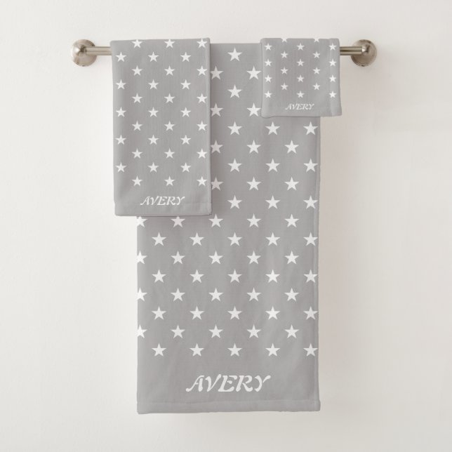 White Star Pattern on Light Silver Gray Bath Towel Set (Insitu)