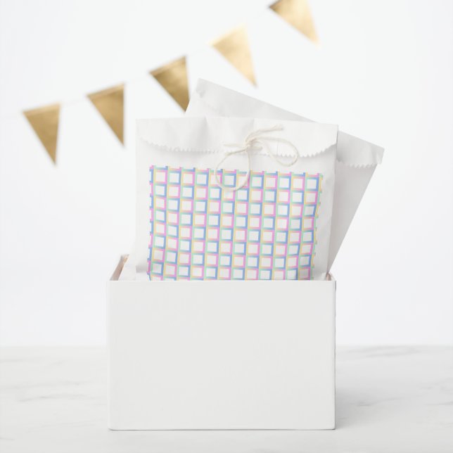 White Symmetric Checkered Gradient Pattern Frames Favor Bag (Party)