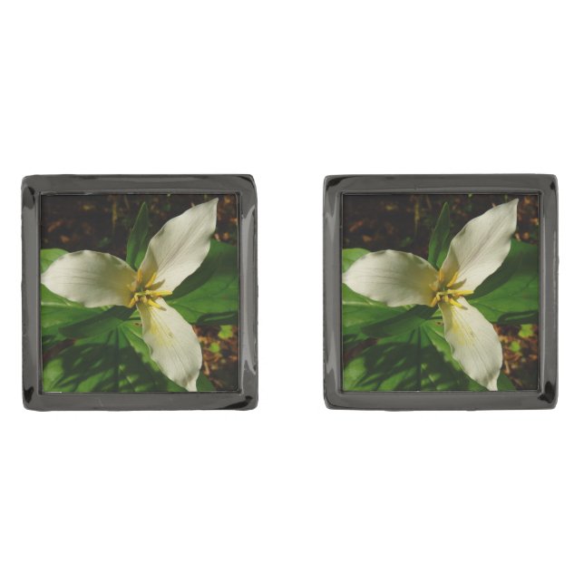 White Trillium Flower Spring Wildflower Cufflinks (Front)